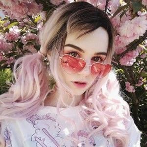 Meet your Posher, Debra